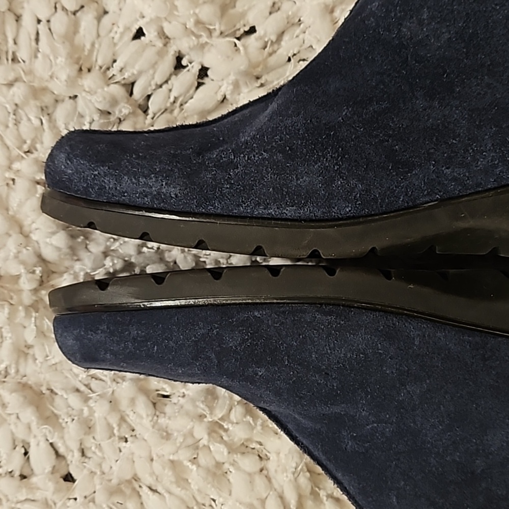Aerosoles Booties - Picture 11 of 15